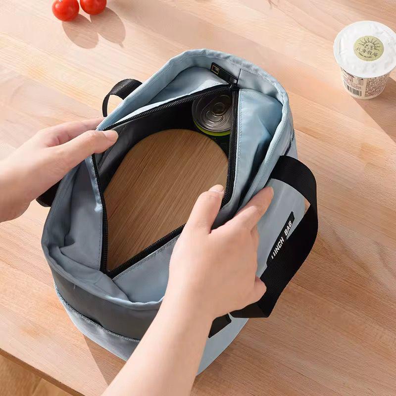 Insulated Lunch Lag with Zipper