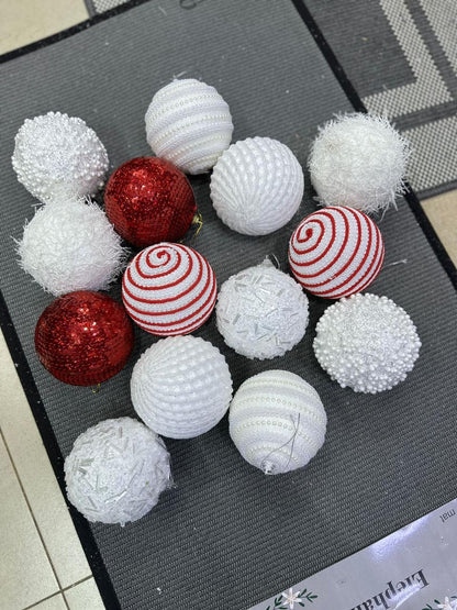10 cm Christmas ornaments (2pc)