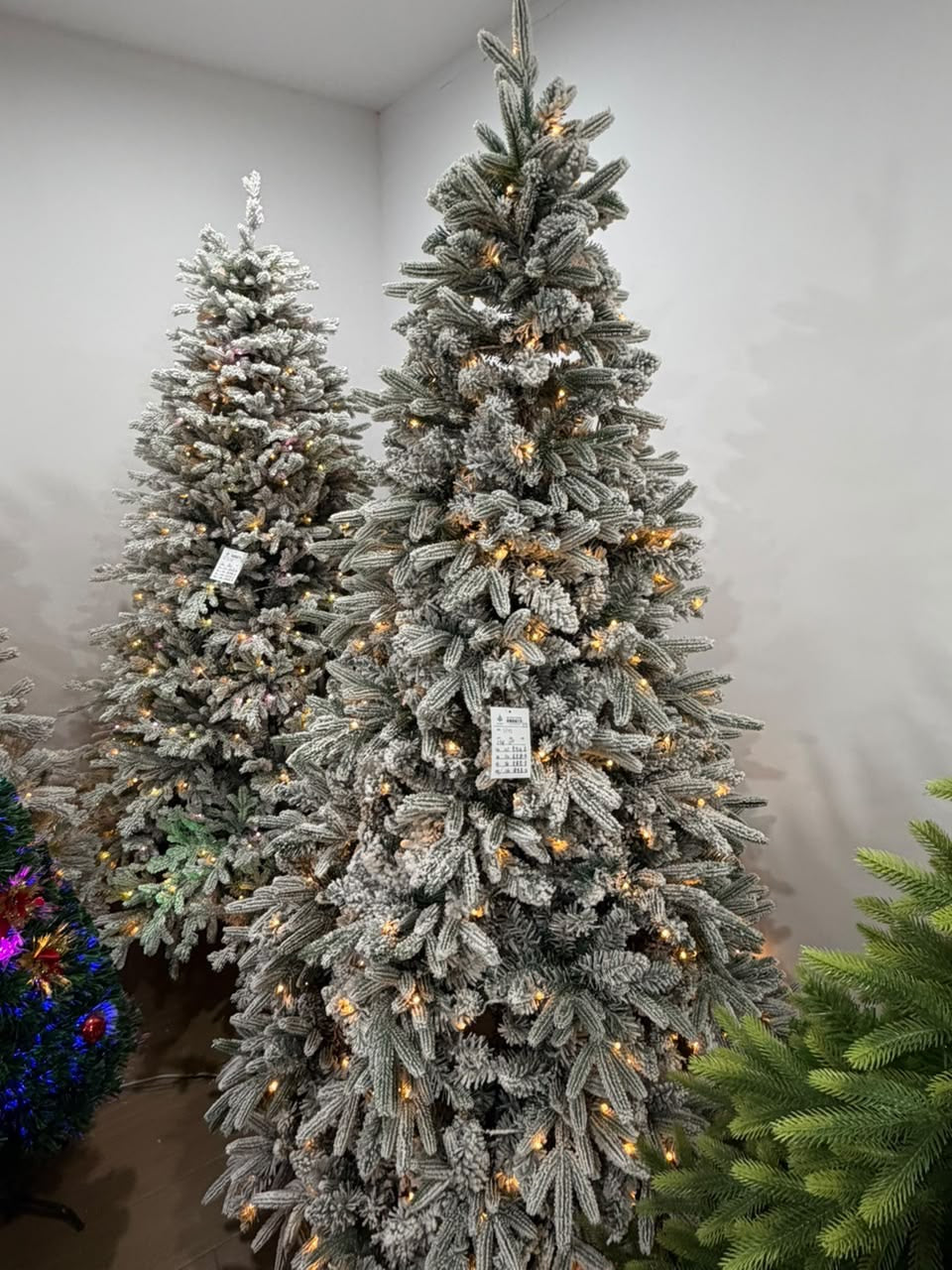 Premium 8ft Pre-Lit PVC Christmas Tree – 2.4m( 8ft)
