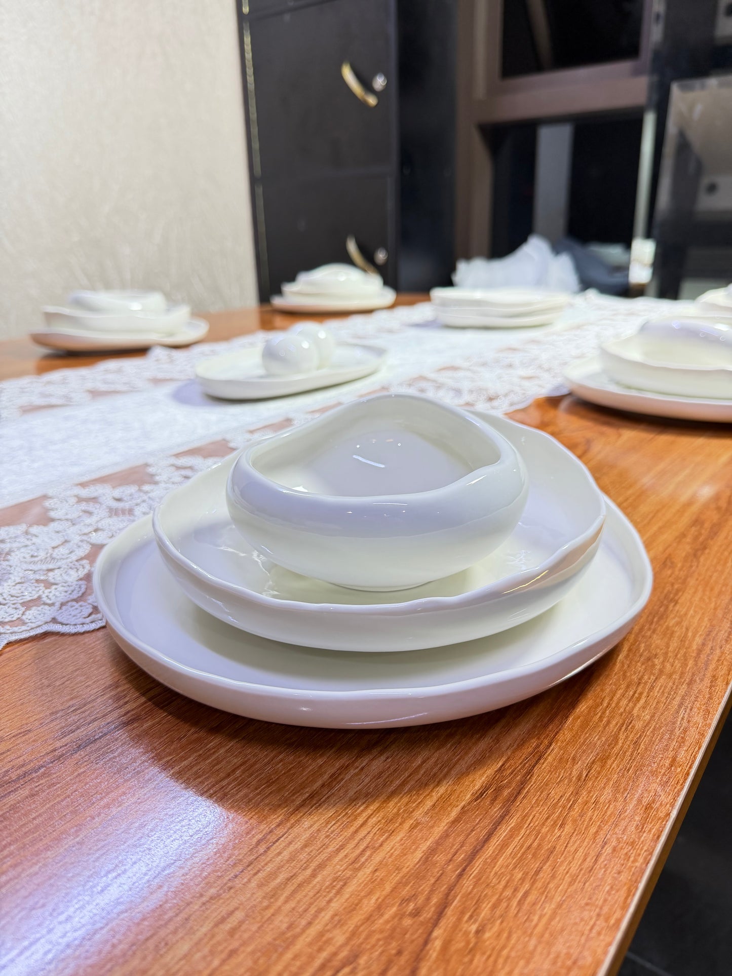 27 Pieces Dinner Set
