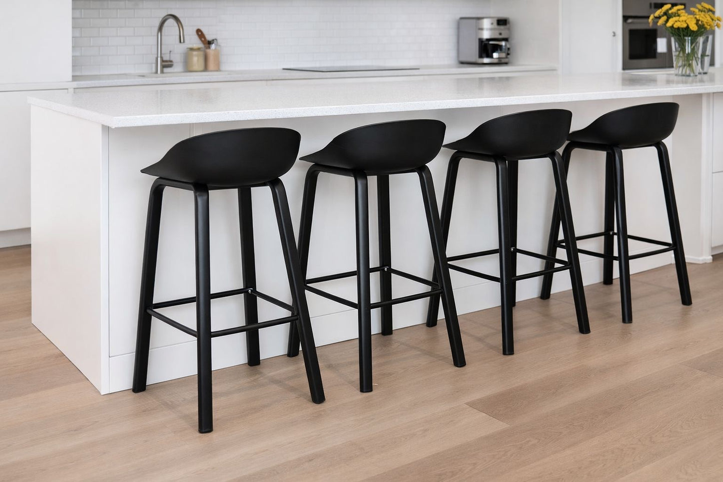 Nordic Modern Minimalism Bar