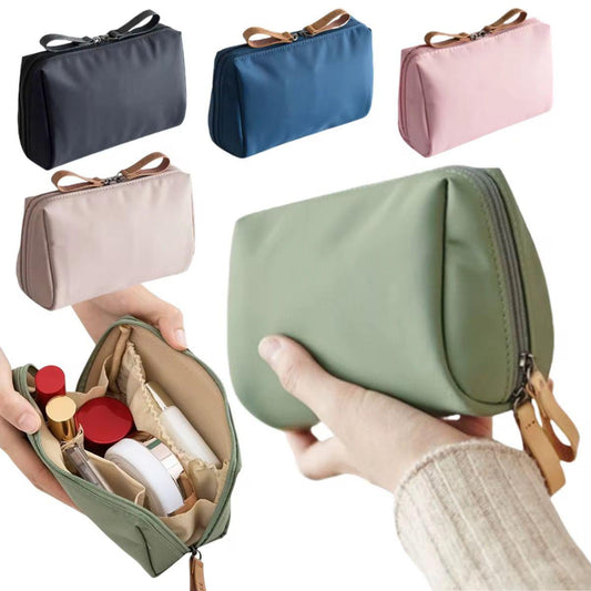 Fashionable small makeup bag/ mini cosmetic pouch
