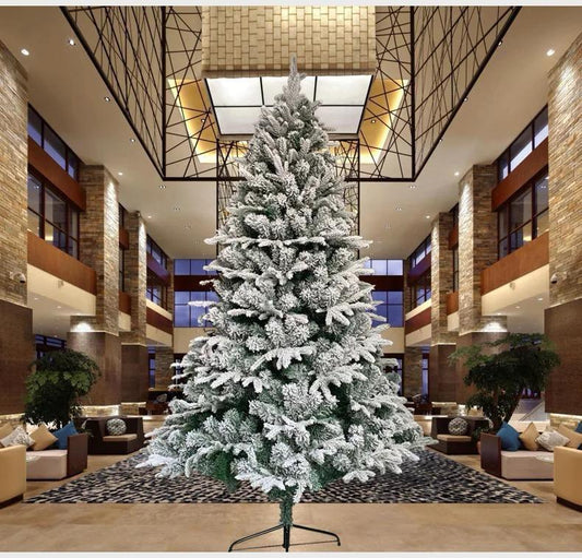 SNOW FLOCKED CHRISTMAS TREE 2.4 meters (8ft) 