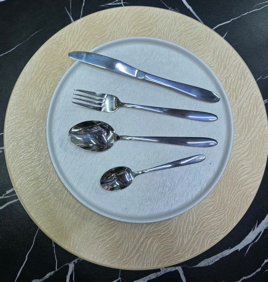 18pcs Cutlery Stainless Steel Set