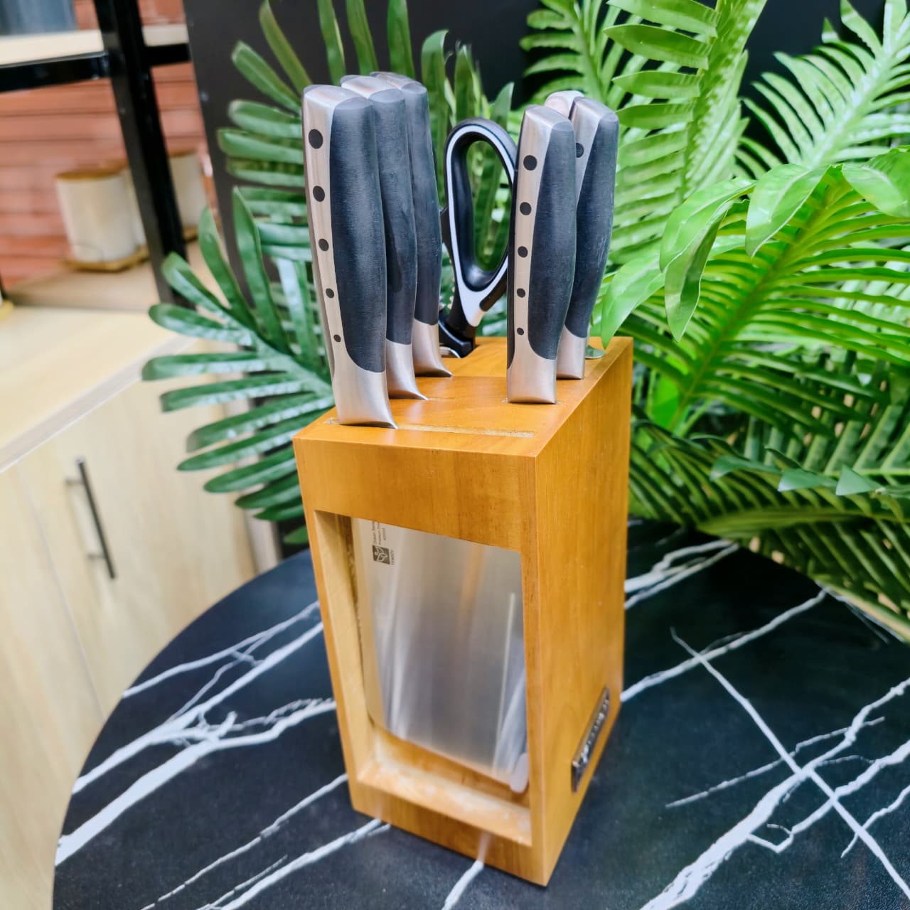 8pc Unique Knife Set with Bamboo