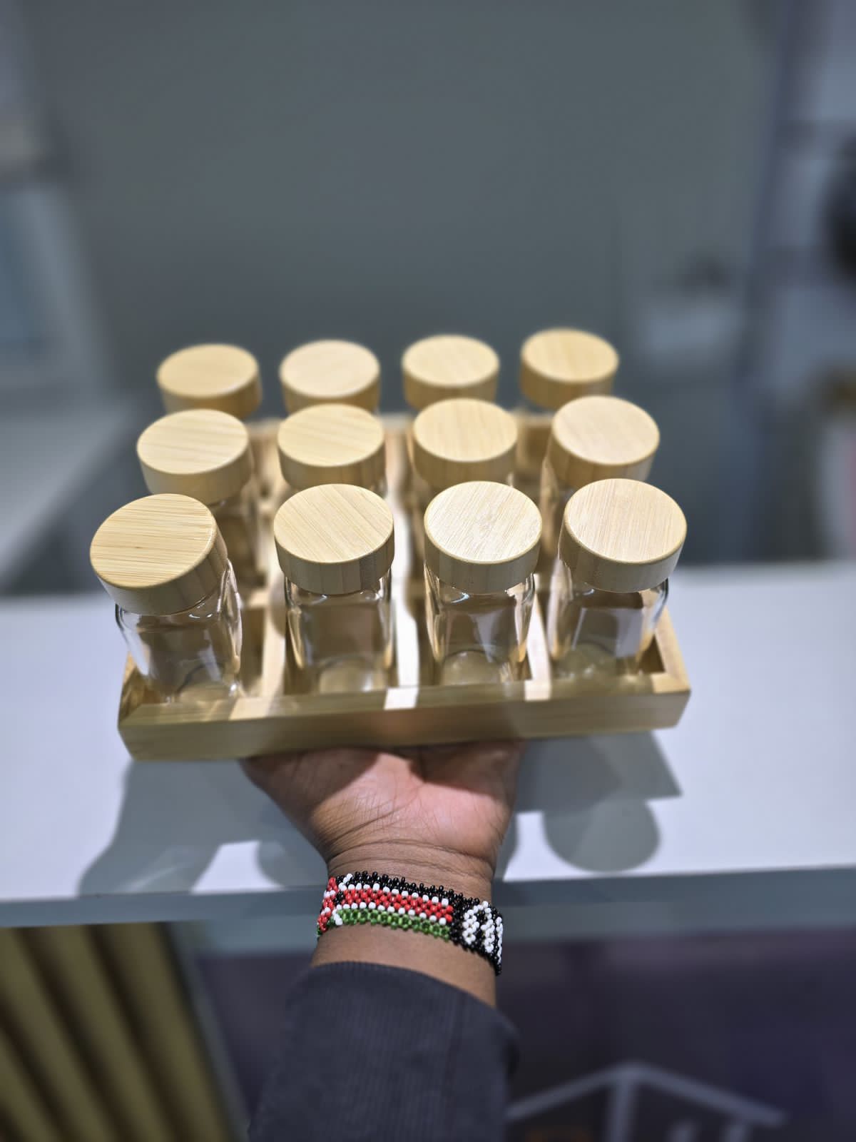 12 PC GLASS SPICE JARS WITH RACK