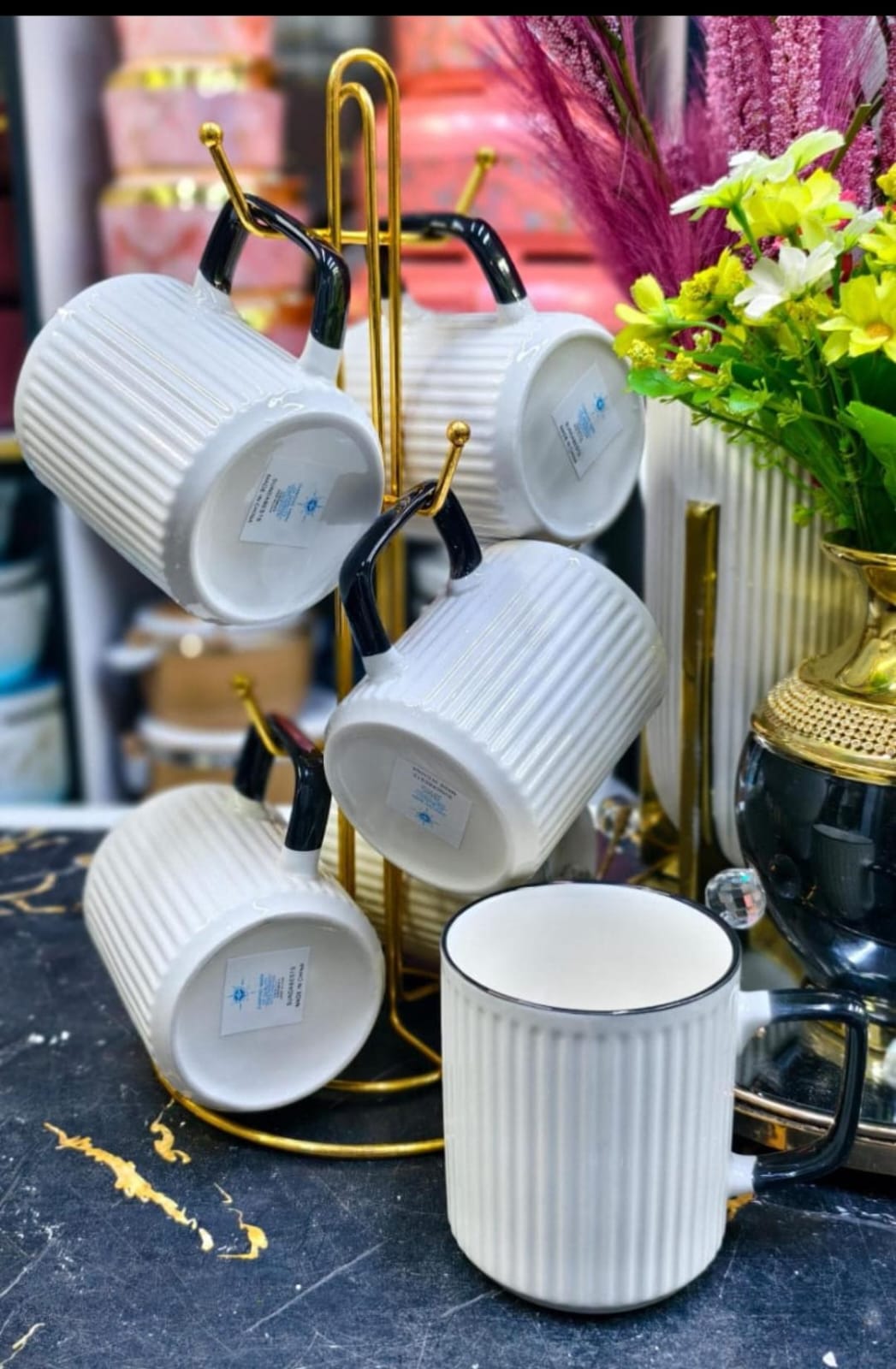 6pc Mugs with black handle