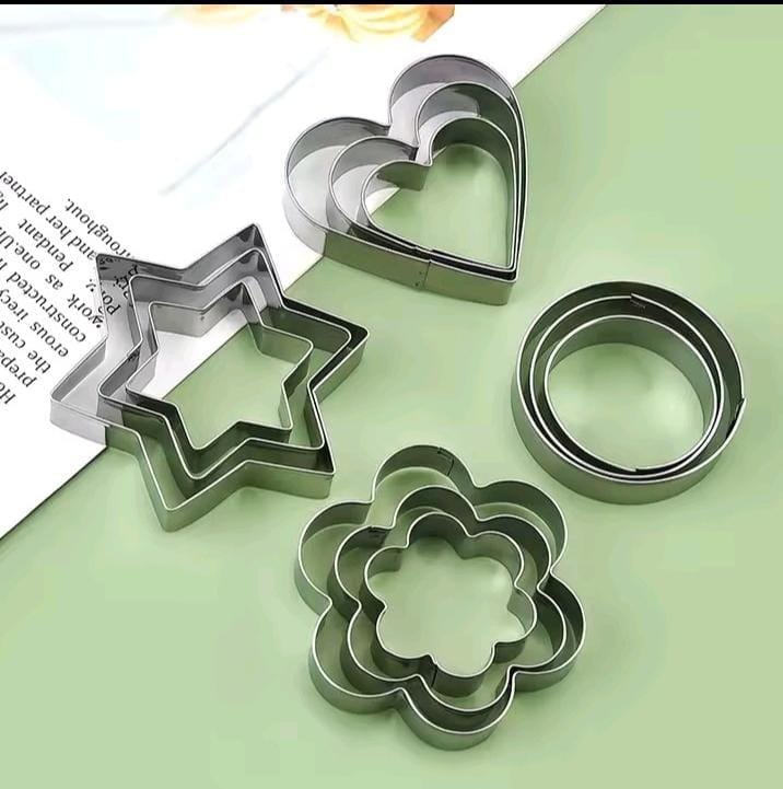 Cookie cutter/shaper