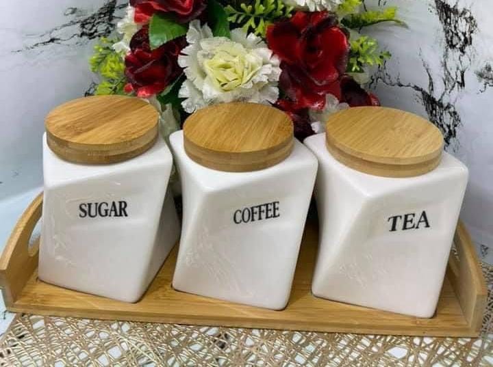 Twisted set of 3pcs canisters with bamboo stand