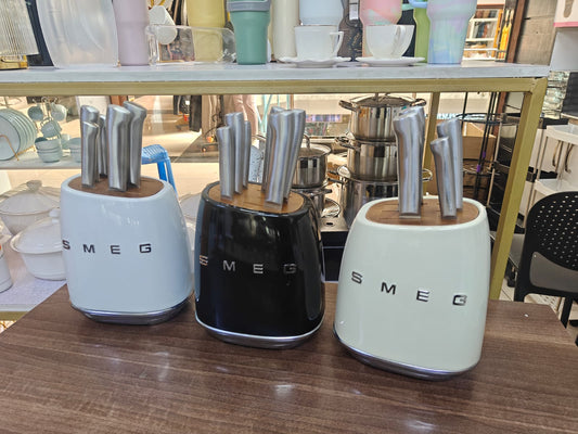 SMEG KNIFE SET
