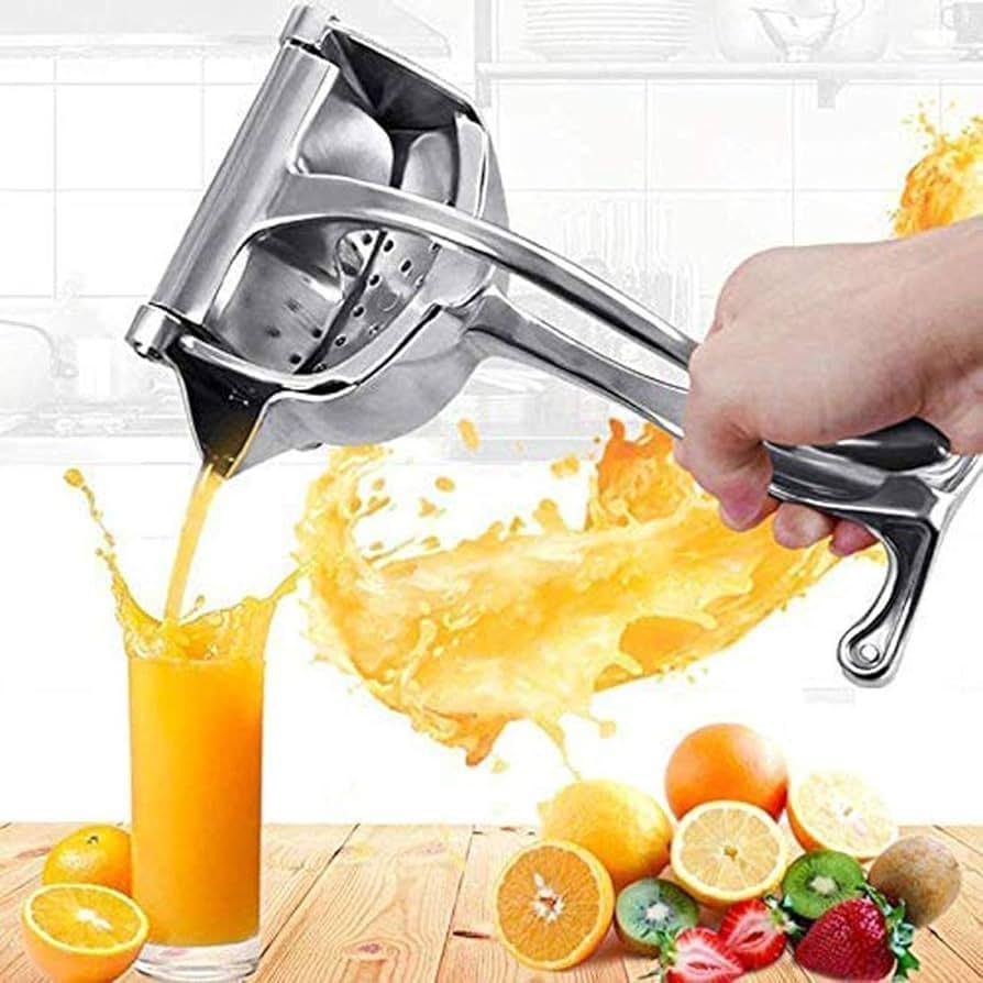 Multifunctional handheld juicer