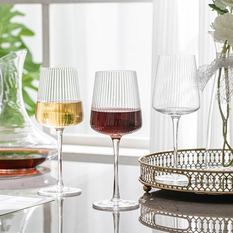Classic striped wine glasses ,high  quality transparent glass