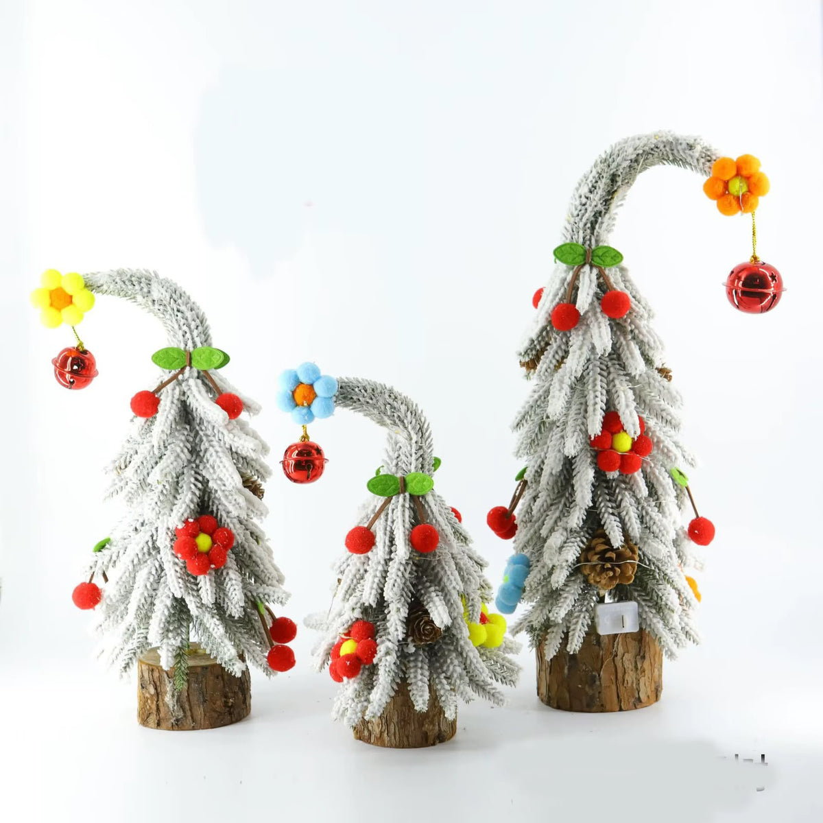 25 Snow-Covered Christmas Tree Decoration with decor🎄