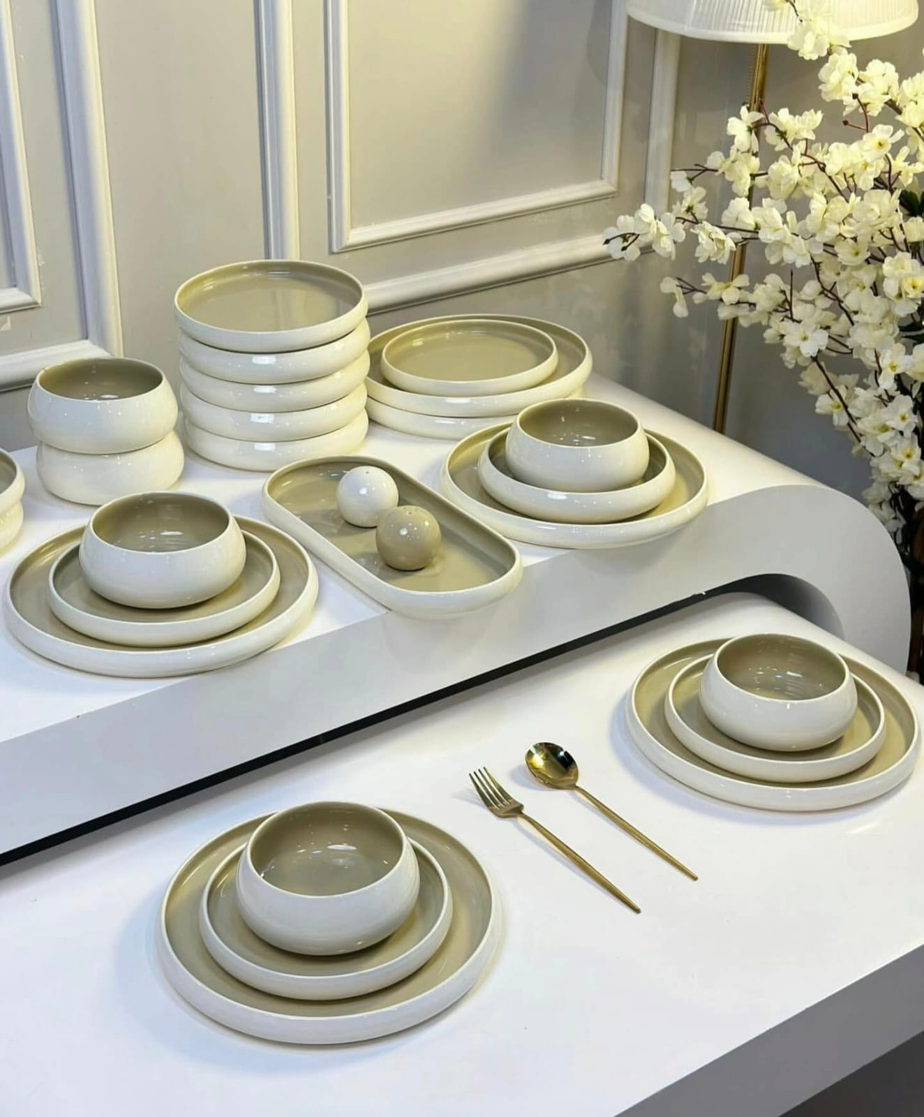 27 Pcs European Double Glaze Porcelain Dinner Set