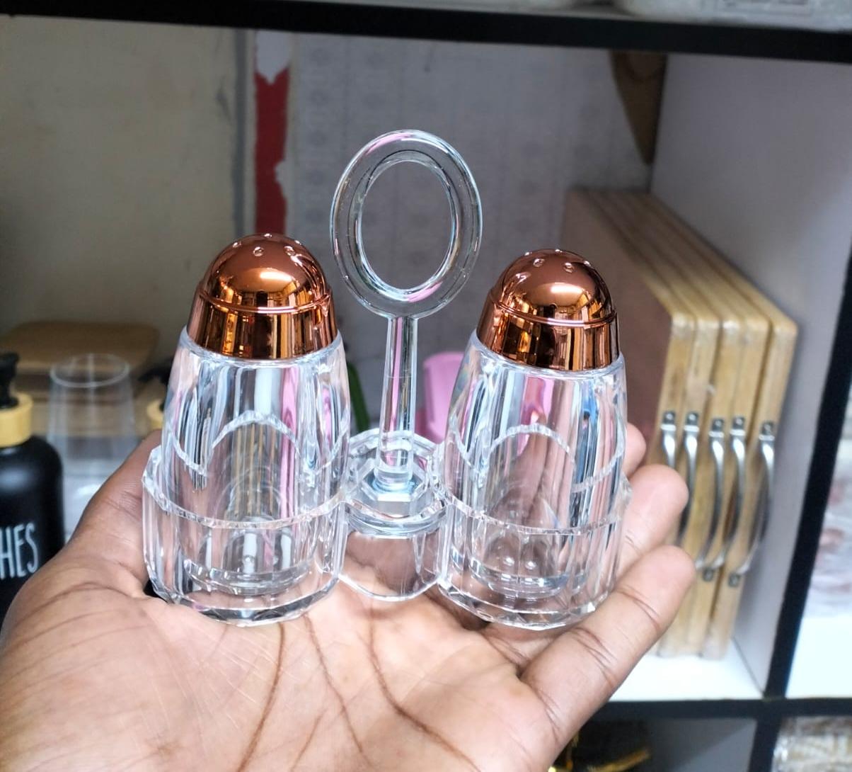 Dining Shaker Set