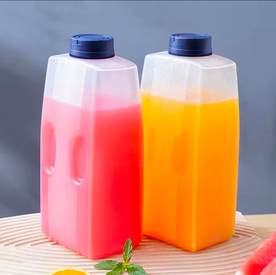 2L Square Plastic Fridge Water Bottle