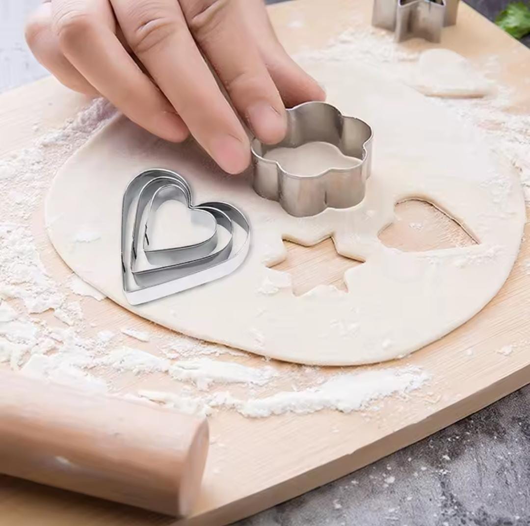 Cookie cutter/shaper