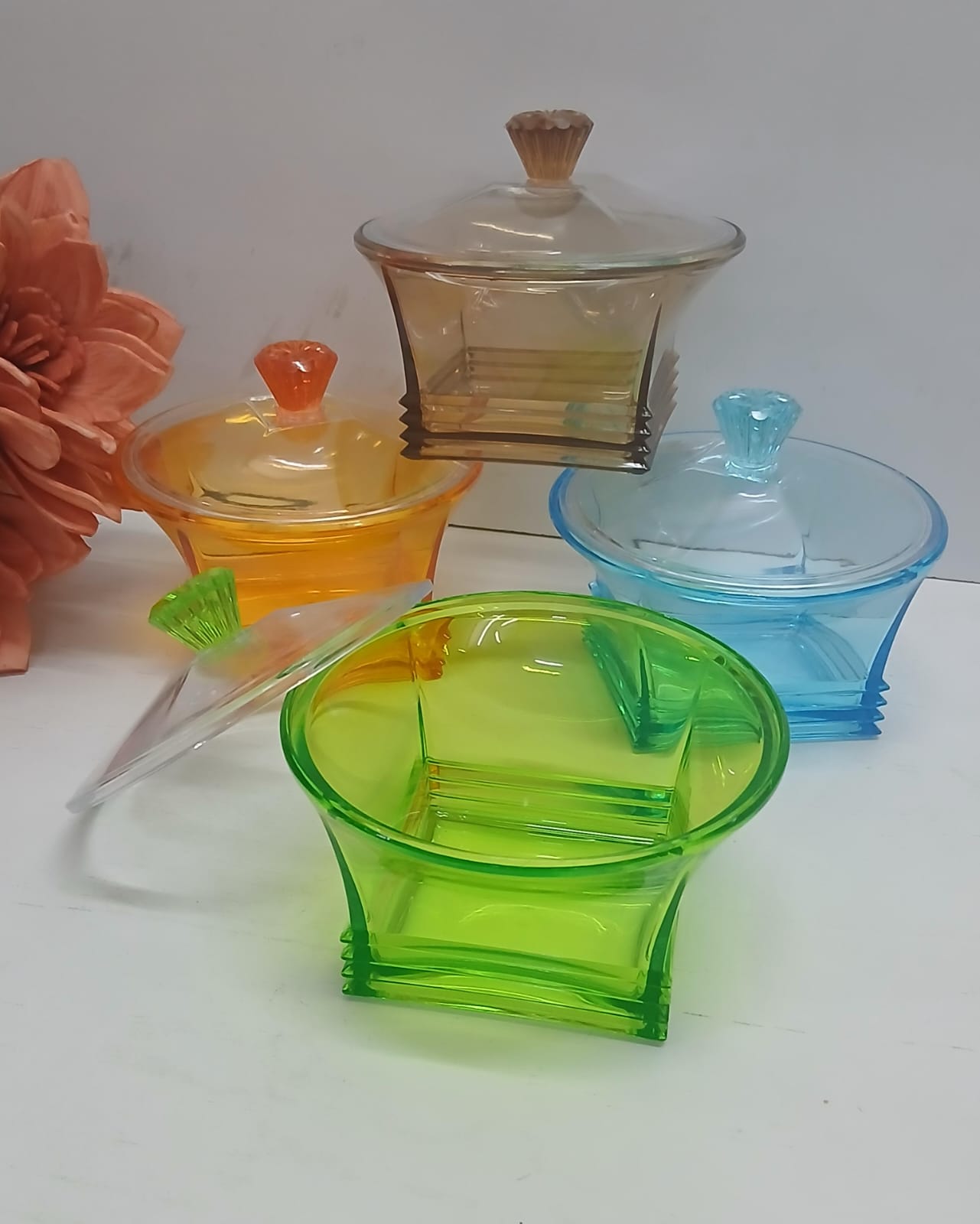 Sugar dish