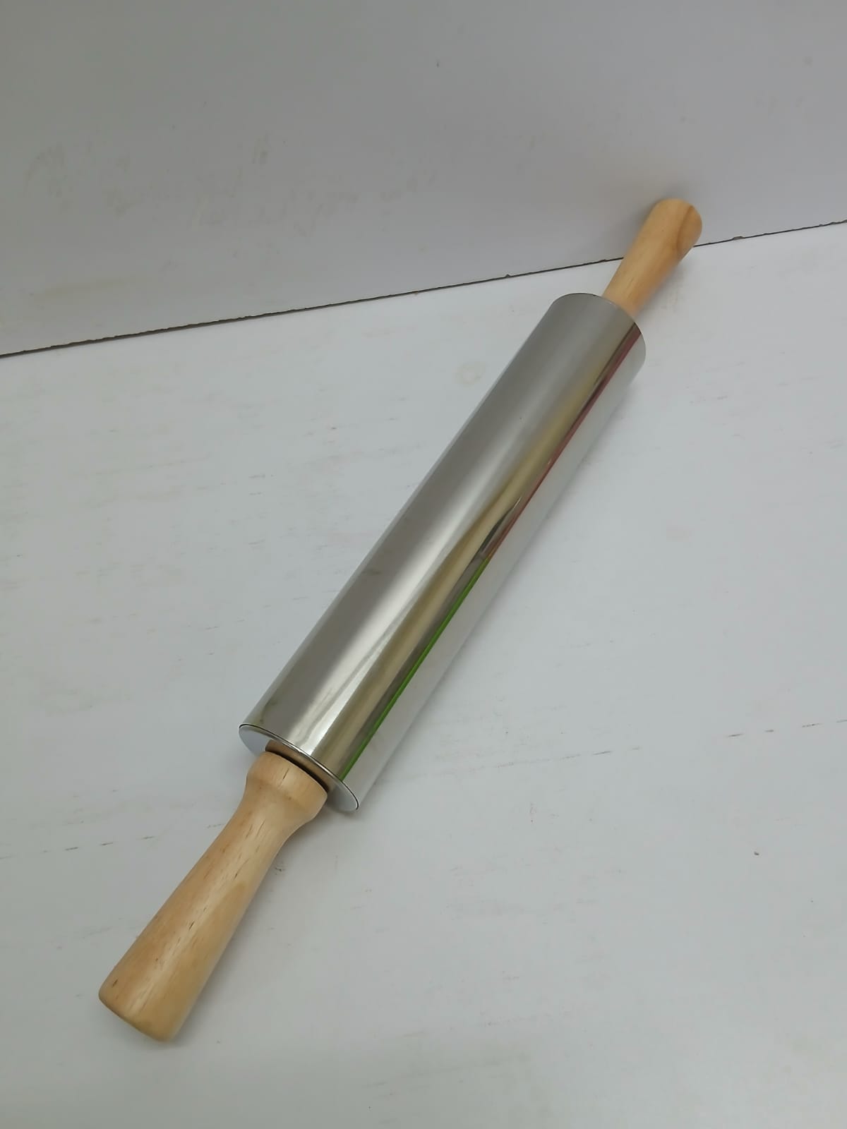 Dough maker/rolling pin