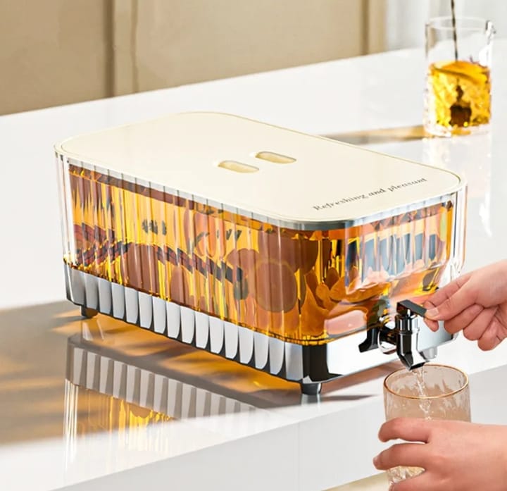 5 litres Large capacity refrigerator cold drinking bucket with tap