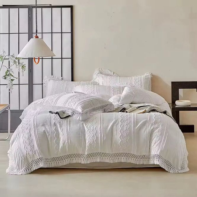 Boho style 3D jacquard tassel 4 piece duvet cover set