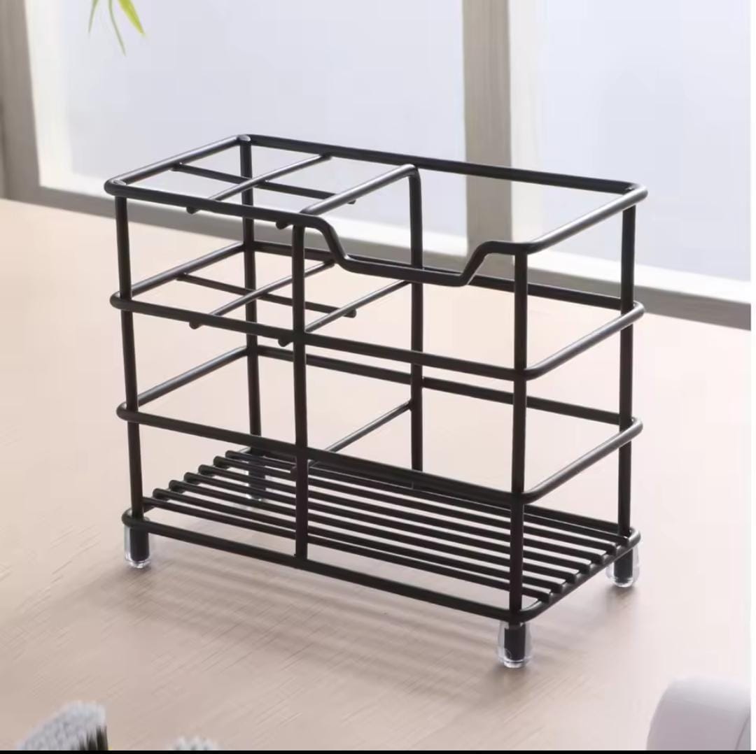 Metallic simple multipurpose organizer .