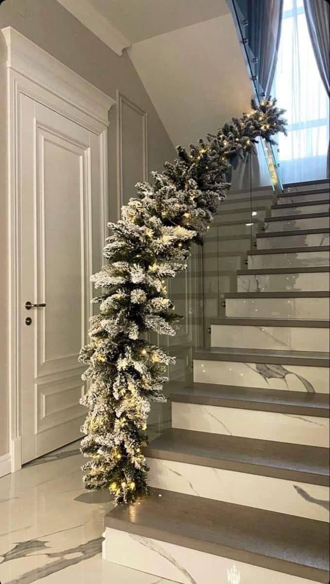 2.5M Christmas Snow Flocked Garland